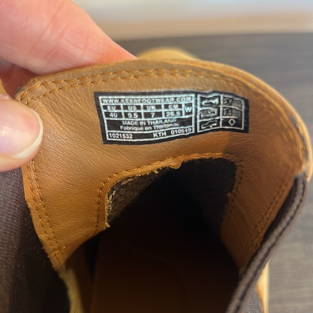 Keen Tan and Brown Ankle Boots - Picture 5 of 6